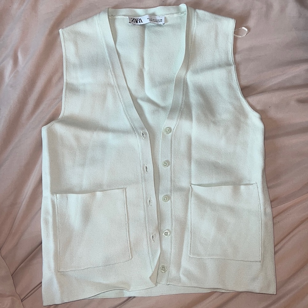 Never worn, vest, XS, Zara